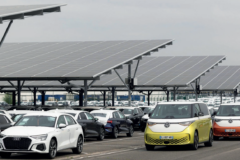 20 MWc d’ombrières photovoltaïques inaugurées au siège de Volkswagen France