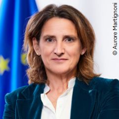 Anna-Mensch.jpg