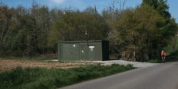 La JBox®, une unité de stockage d’électricité située à Bourgbarré (Bretagne)